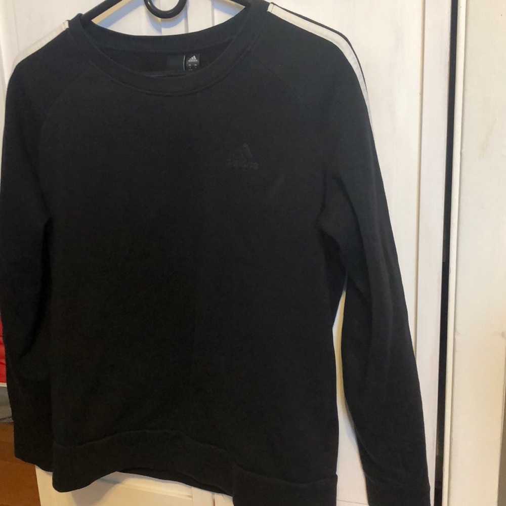 Athletic sweater
